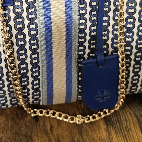 Tory Burch Gemini Link With Gold Chain Straps Blue and Cream Patterned Tote - Picture 8 of 16
